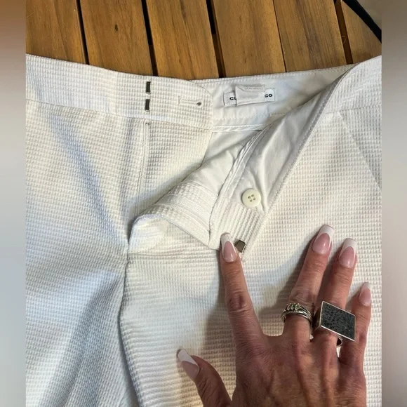 Club Monaco Scalloped Hem White Chino Shorts Women's Size 4 Textured - Picture 6 of 15